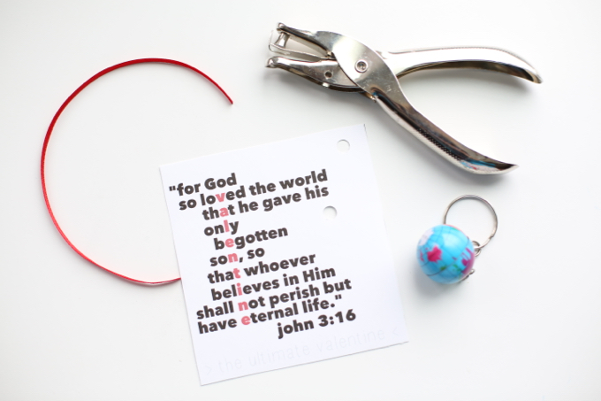 John 3:16 Valentines with Globe Keychain